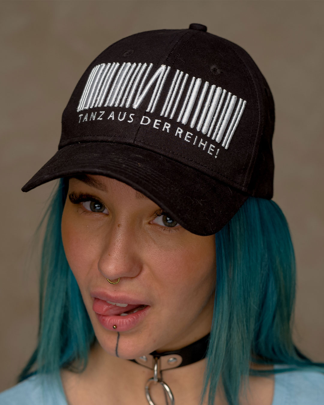 Tanz aus der Reihe  - Snapback Cap, gebogener Schirm, Versteck Fach